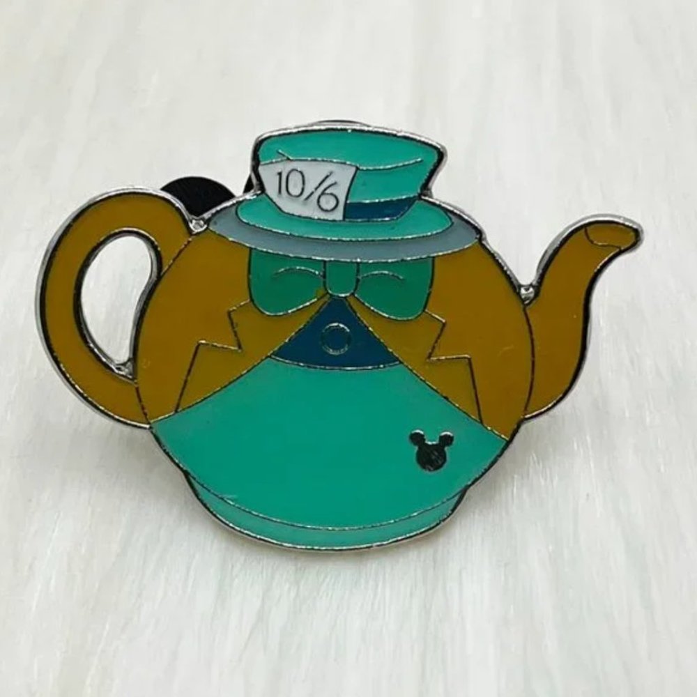 🔮 5/$25 Disney Alice in Wonderland Mad Hatter Teapot Pin - Picture 1 of 3